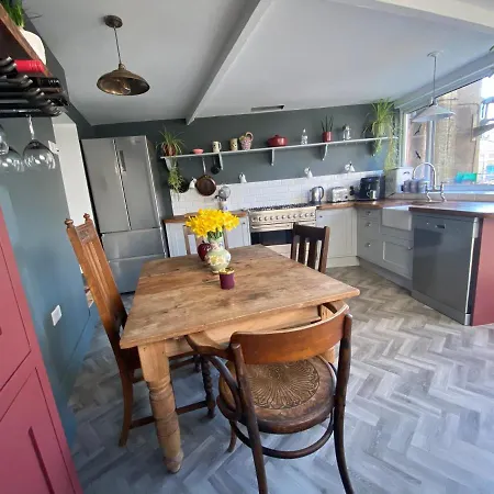 Σπίτι διακοπών Pillar House *