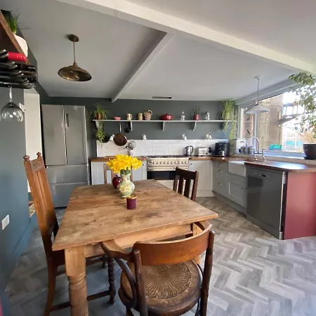 Pillar House بيت للعطل *