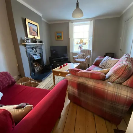 بيت للعطل Pillar House *