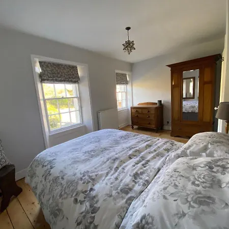 بيت للعطل Pillar House *