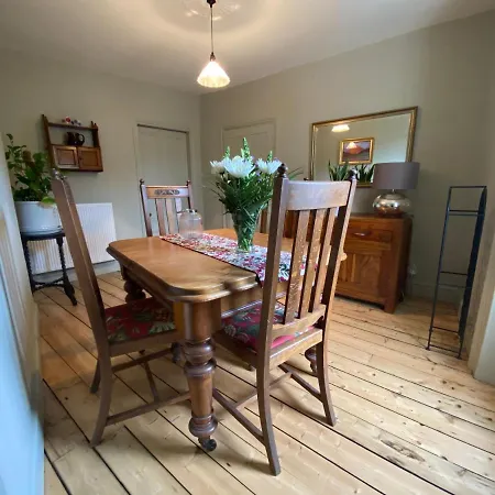 بيت للعطل Pillar House